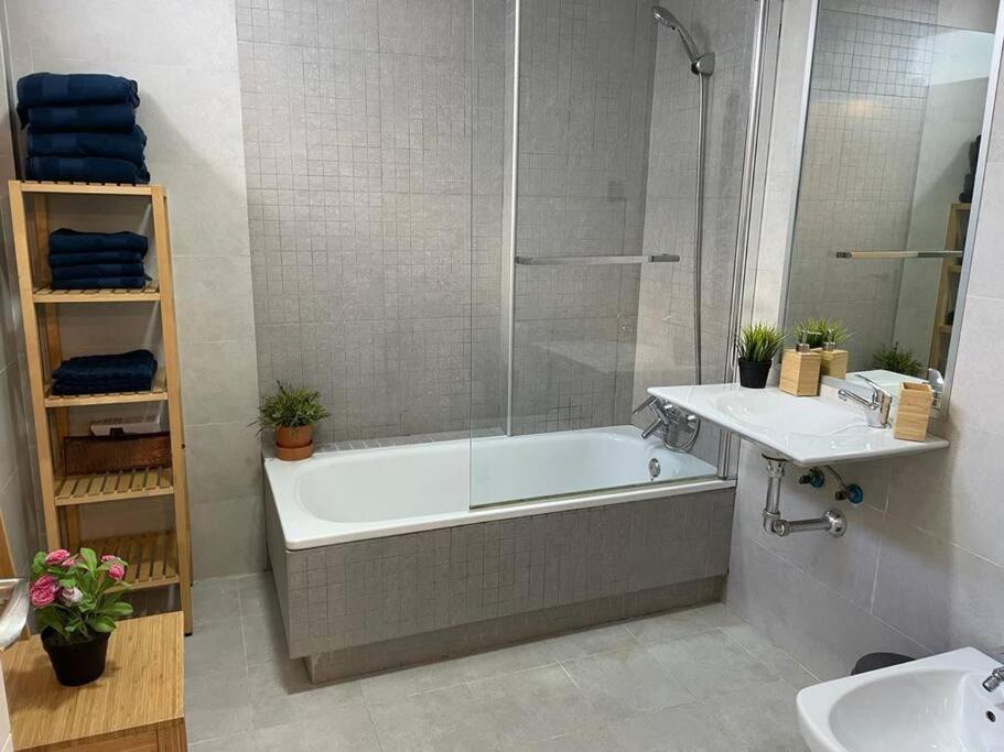 Bonito Apartamento Cerca Del Centro - Trinidad Malaga Zewnętrze zdjęcie